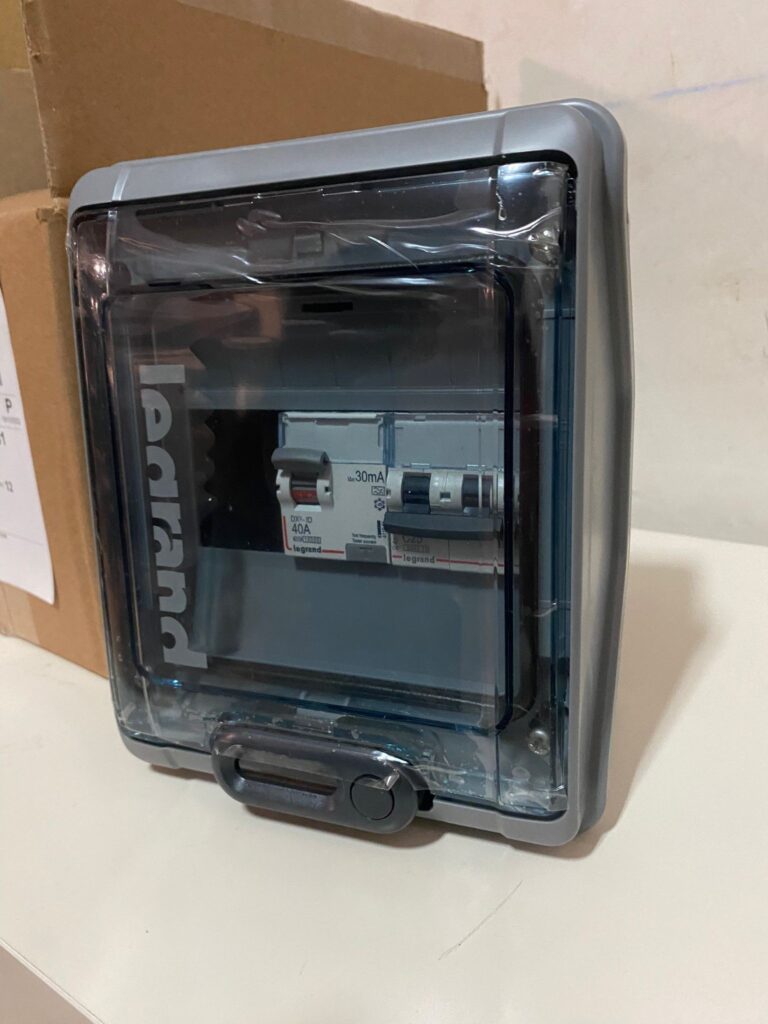 KIT CUADRO DE PROTECCIÓNES AUTOCONSUMO DOMESTICO MONOFÁSICO